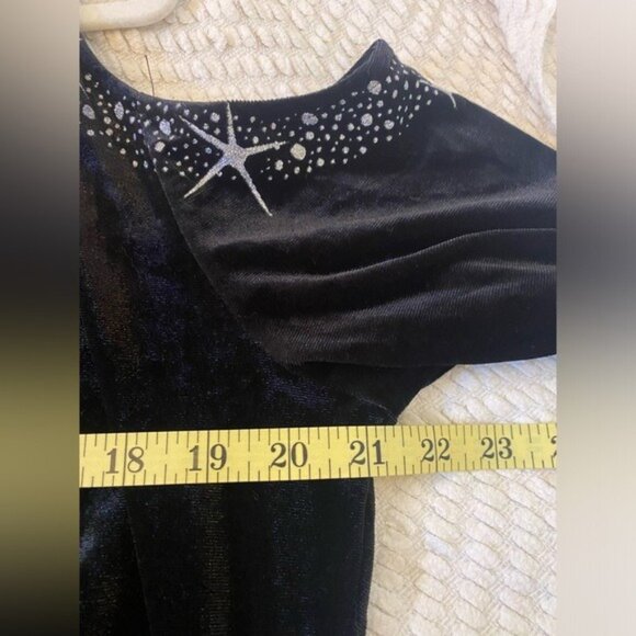 NWT Black Velour Cold Shoulder Maxi Dress With Star Embellishments Size XL - Picture 8 of 9
